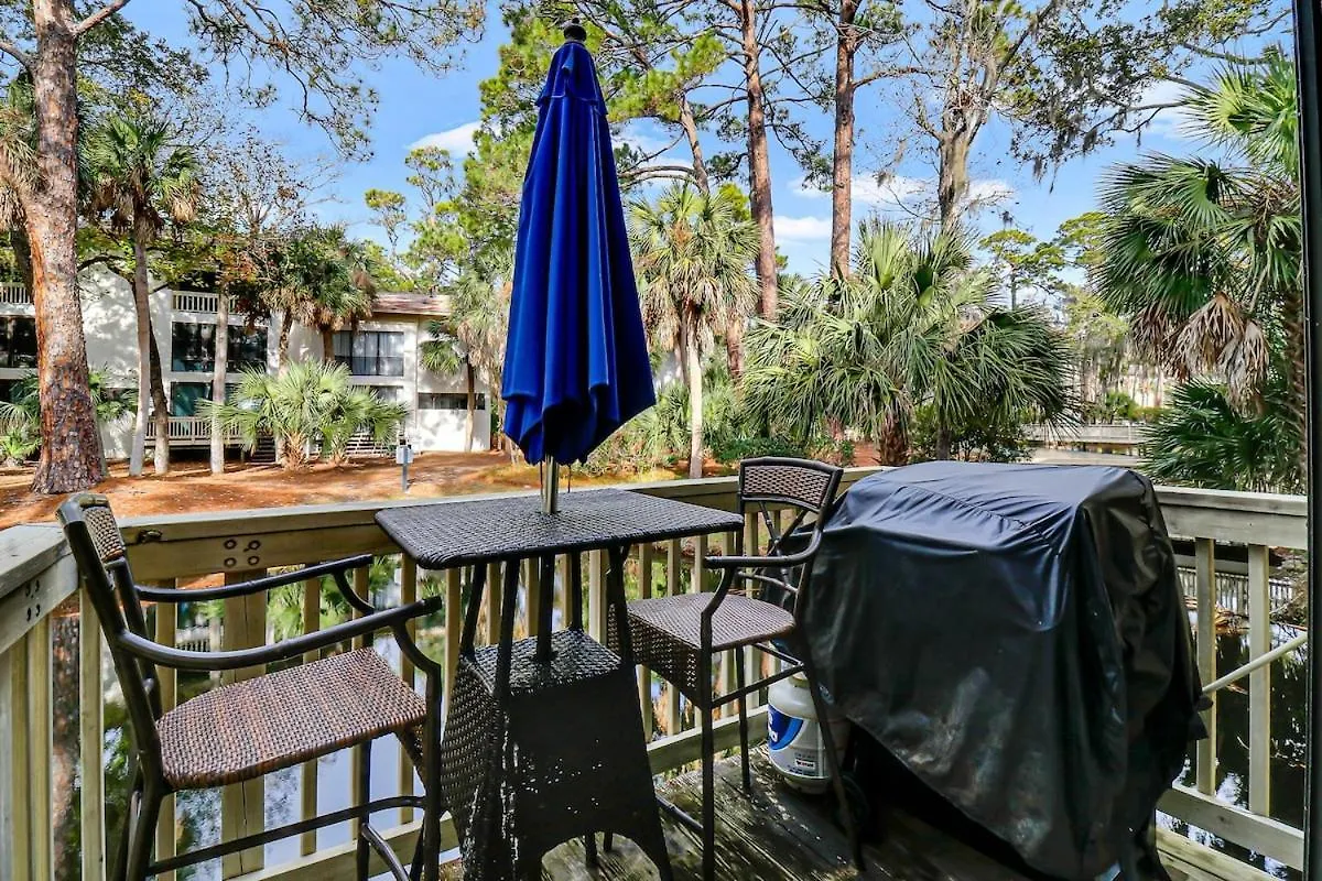 Lagoon View 2 Bd 2 & One Half Bath Steps To The Holiday home *