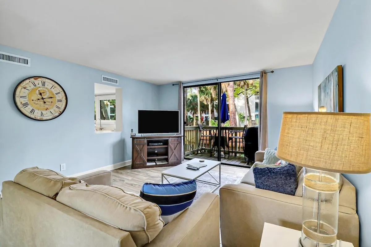 Lagoon View 2 Bd 2 & One Half Bath Steps To The