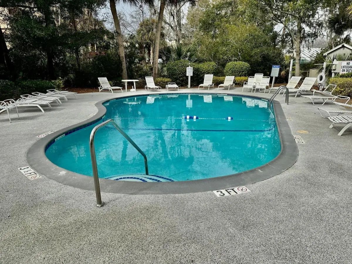 Beautifully Updated 3 Bed 3 Bath Xanadu One Block To The * Hilton Head Island
