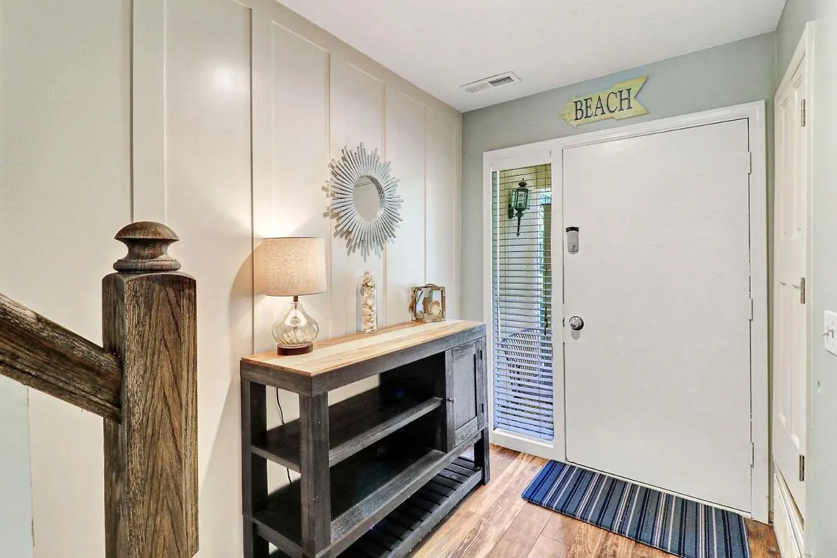 Coligny 2 Bd 2 & One Half Bath With Pool-walk To 13cv Holiday home Hilton Head Island