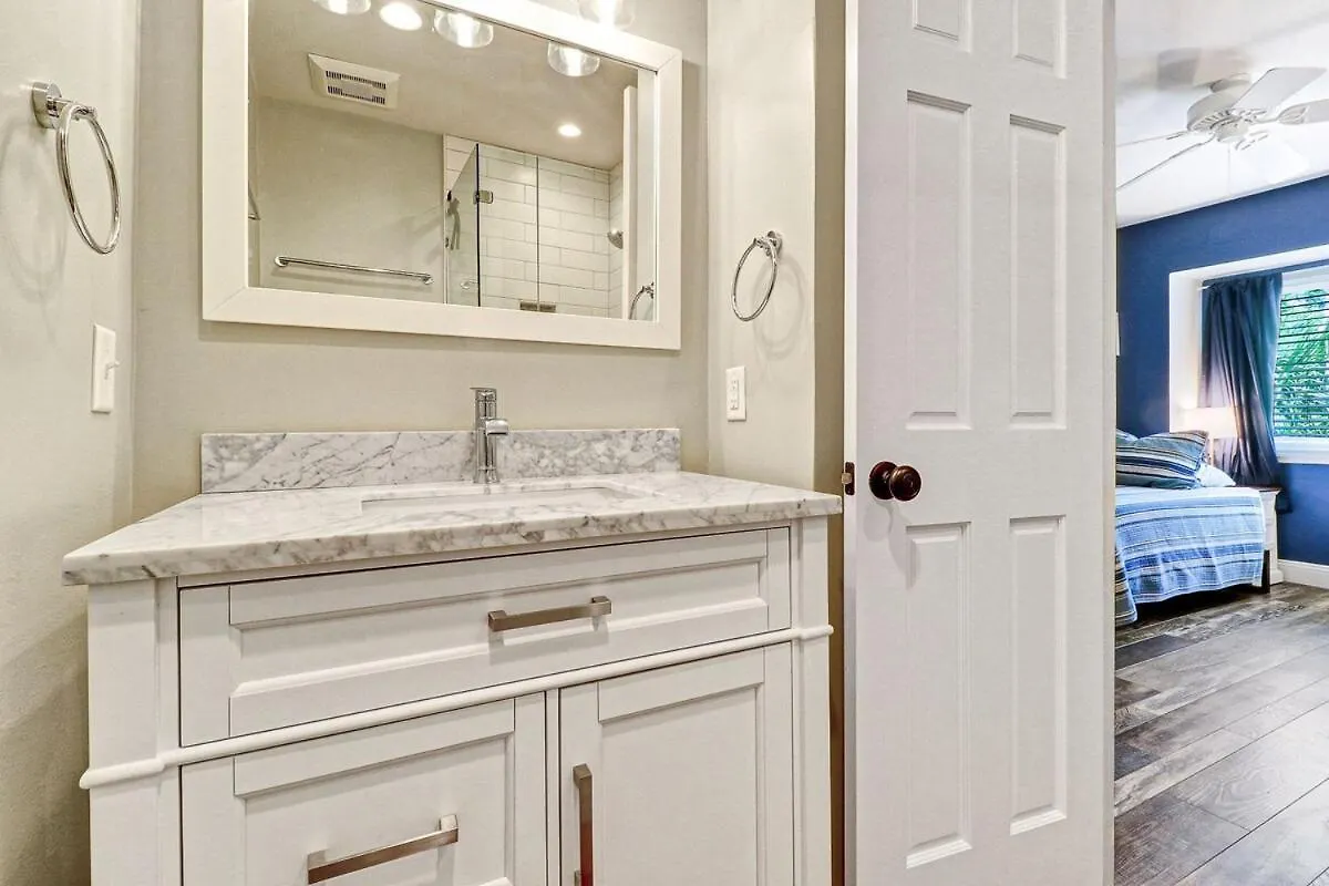Coligny 2 Bd 2 & One Half Bath With Pool-walk To 13cv * Hilton Head Island
