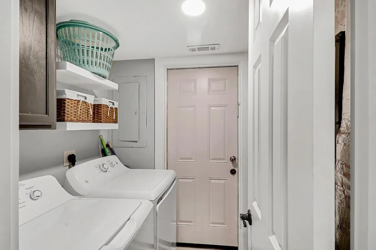 Ez Access - 2 Bed 2 And One Half Bath 23 Coligny Hilton Head Island