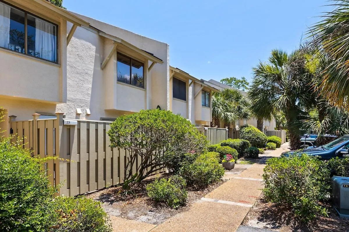 Holiday home Ez Access - 2 Bed 2 And One Half Bath 23 Coligny *