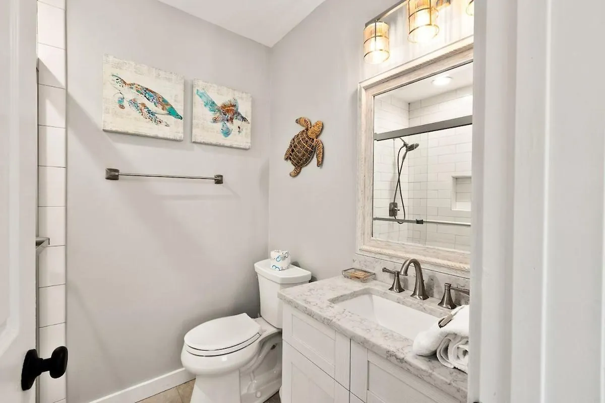 2 Bed 2 And One Half Bath 34 Coligny Near & Plaza