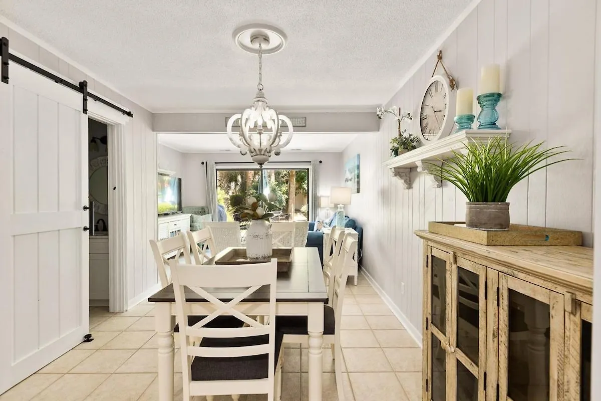 Holiday home 2 Bed 2 And One Half Bath 34 Coligny Near & Plaza Hilton Head Island