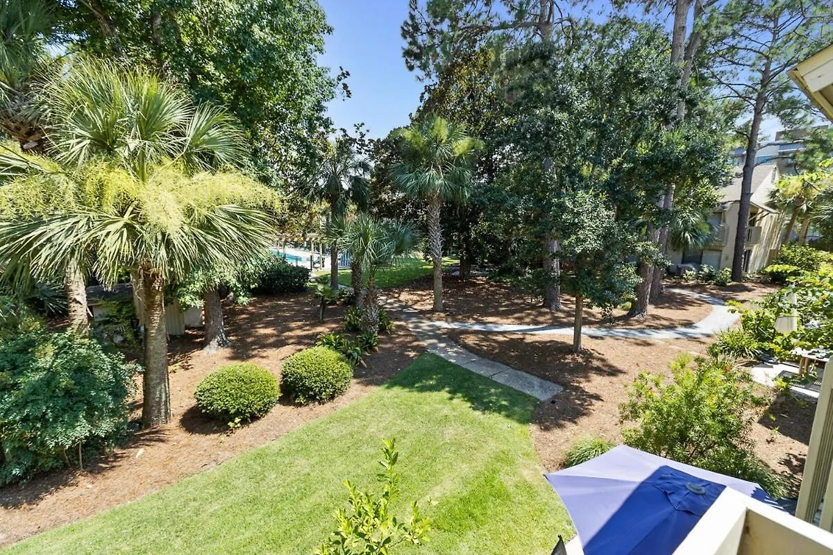 2 Bed 2 And One Half Bath 34 Coligny Near & Plaza *