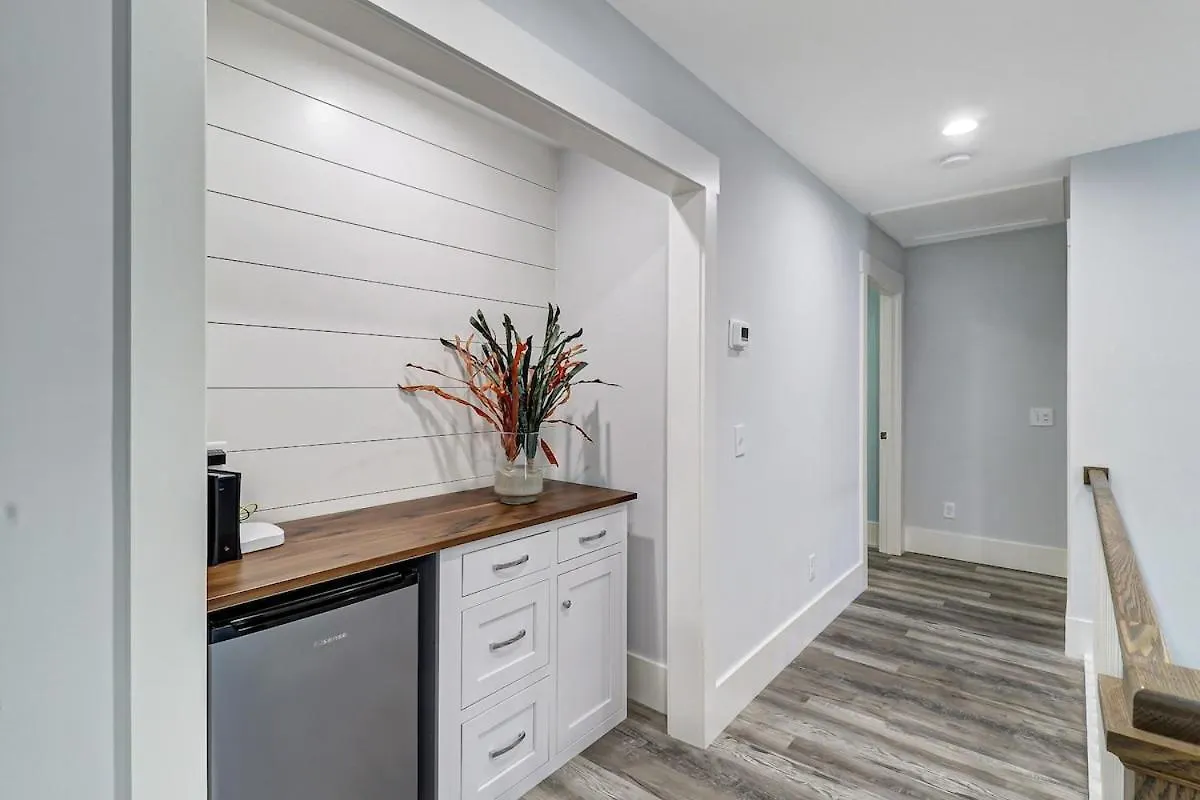 7 Bed 6 And One Half Bath With Private Pool & Private Access Hilton Head Island
