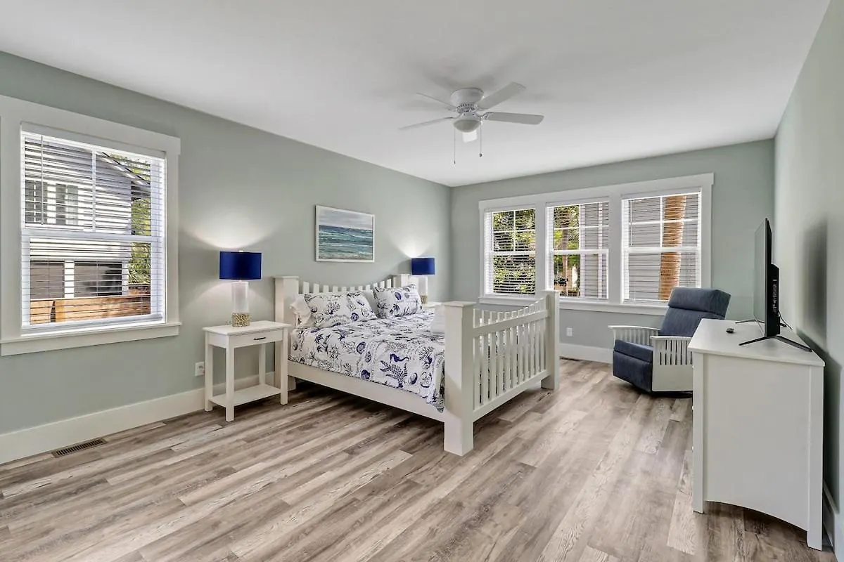 Holiday home 7 Bed 6 And One Half Bath With Private Pool & Private Access Hilton Head Island