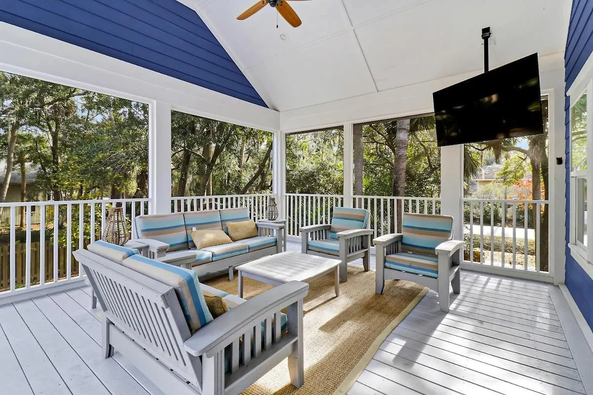 7 Bd 6 And One Half Bath With Private Pool & Path Holiday home Hilton Head Island