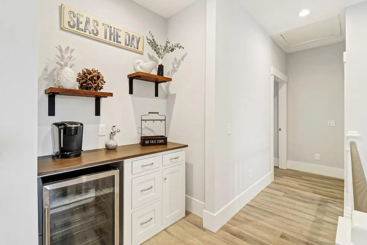 7 Bd 6 And One Half Bath With Private Pool & Path Holiday home Hilton Head Island