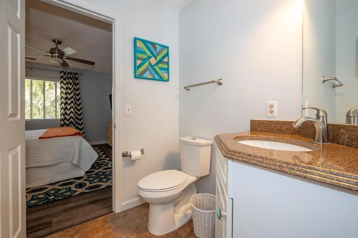 Holiday home 2nd Row 5 Bed 3 And One Half Bath Pet Friendly Ocean View House