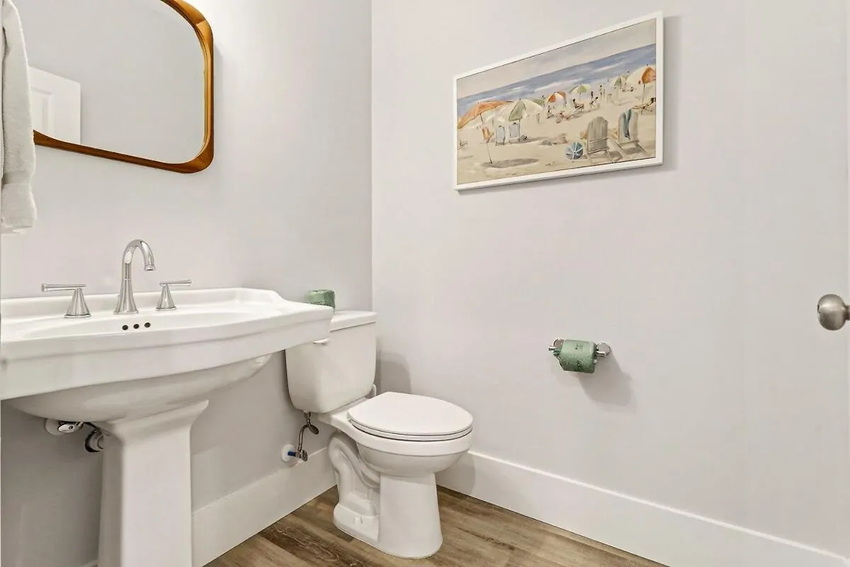 7 Bd 6 And One Half Bath With Private Pool & Path Hilton Head Island