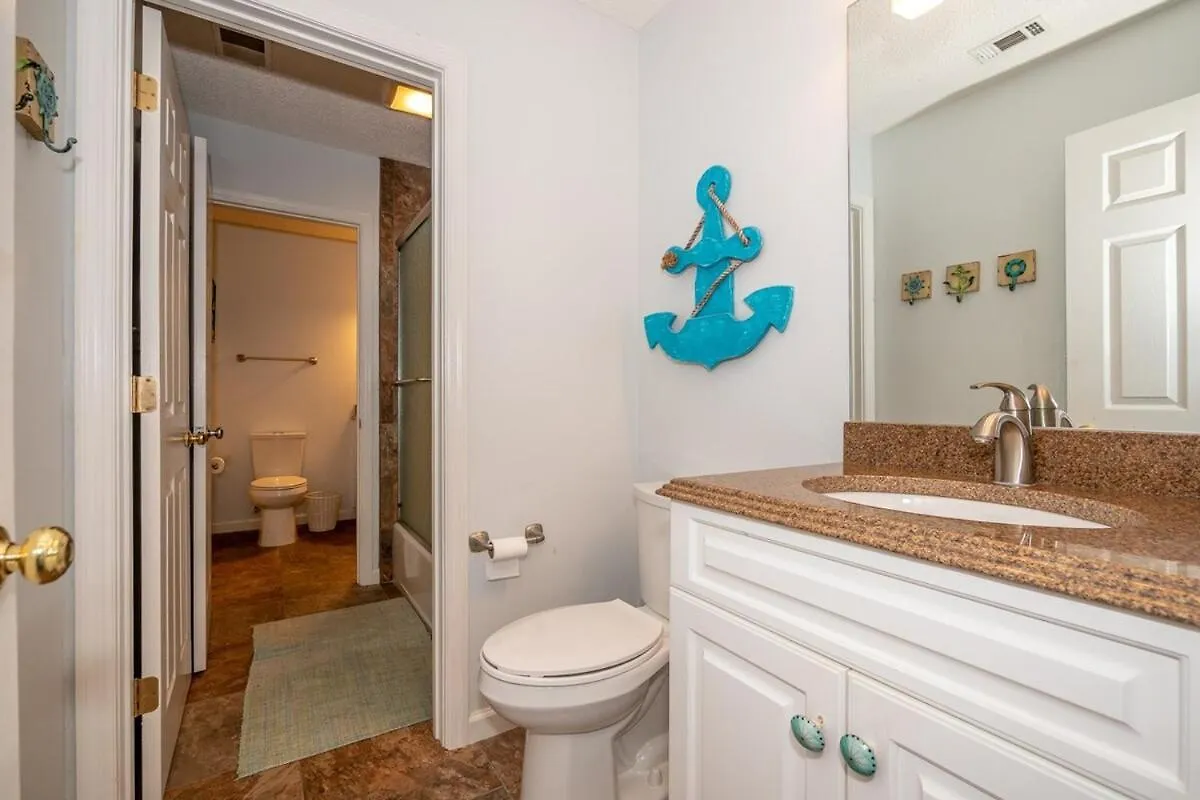 Holiday home 2nd Row 5 Bed 3 And One Half Bath Pet Friendly Ocean View House