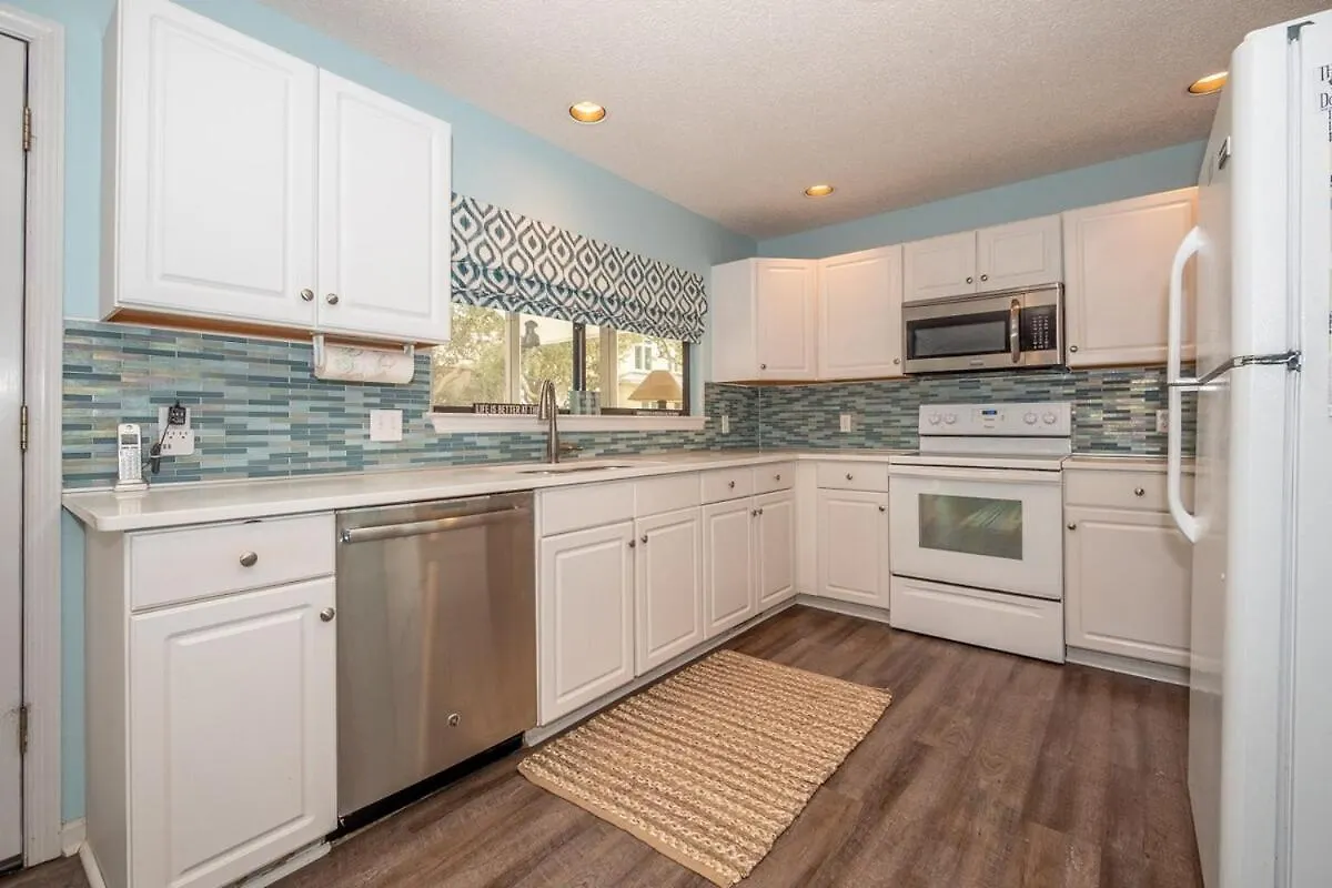 2nd Row 5 Bed 3 And One Half Bath Pet Friendly Ocean View House Hilton Head Island