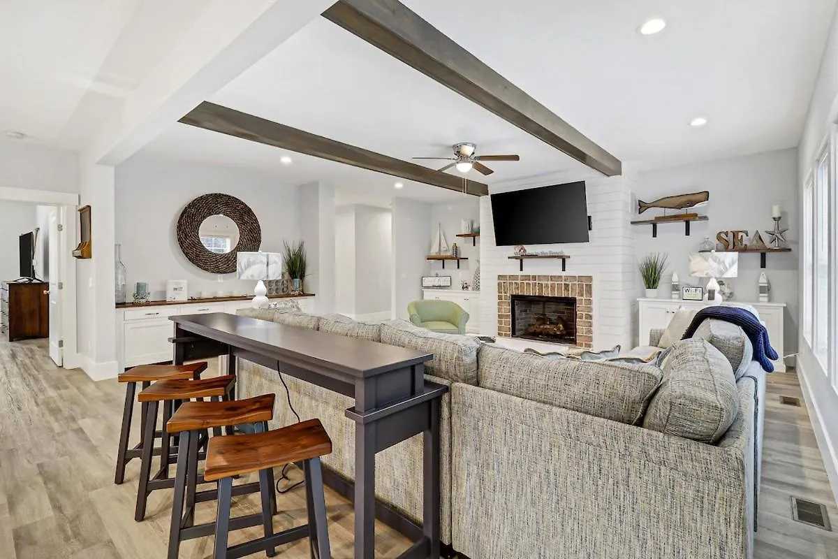 7 Bd 6 And One Half Bath With Private Pool & Path Hilton Head Island