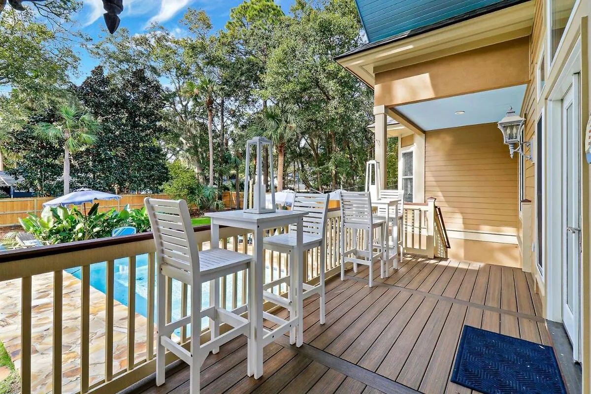 Gorgeous 7 Bed 6 & 1-2 Bath With Private Heated Pool Holiday home