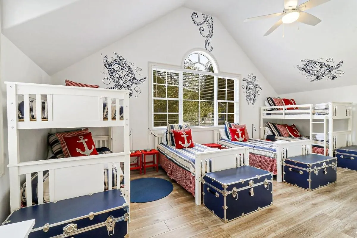 Holiday home Gorgeous 7 Bed 6 & 1-2 Bath With Private Heated Pool