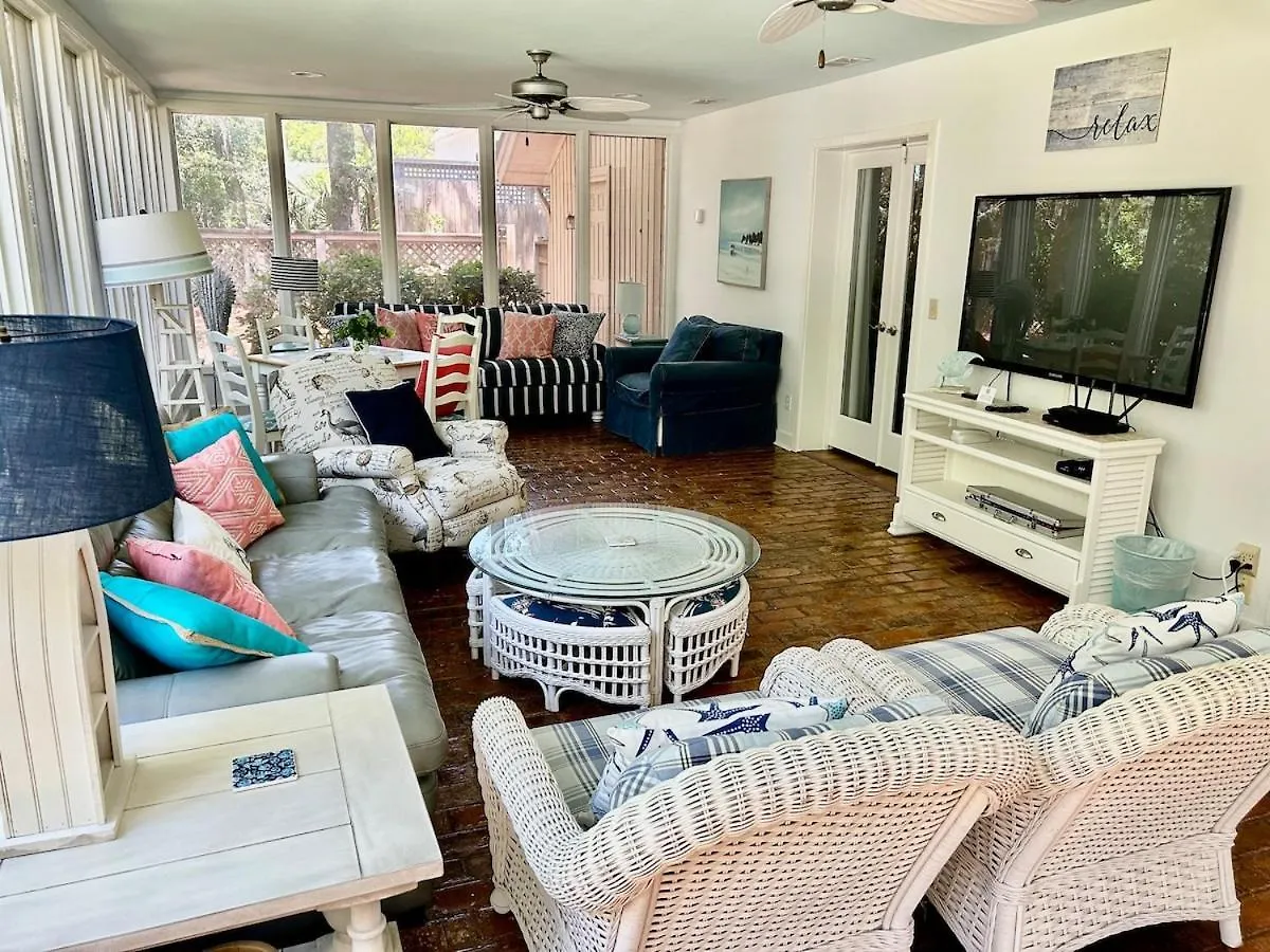 6 Bedroom 4 Bath - Private Pool Close To -hk Holiday home