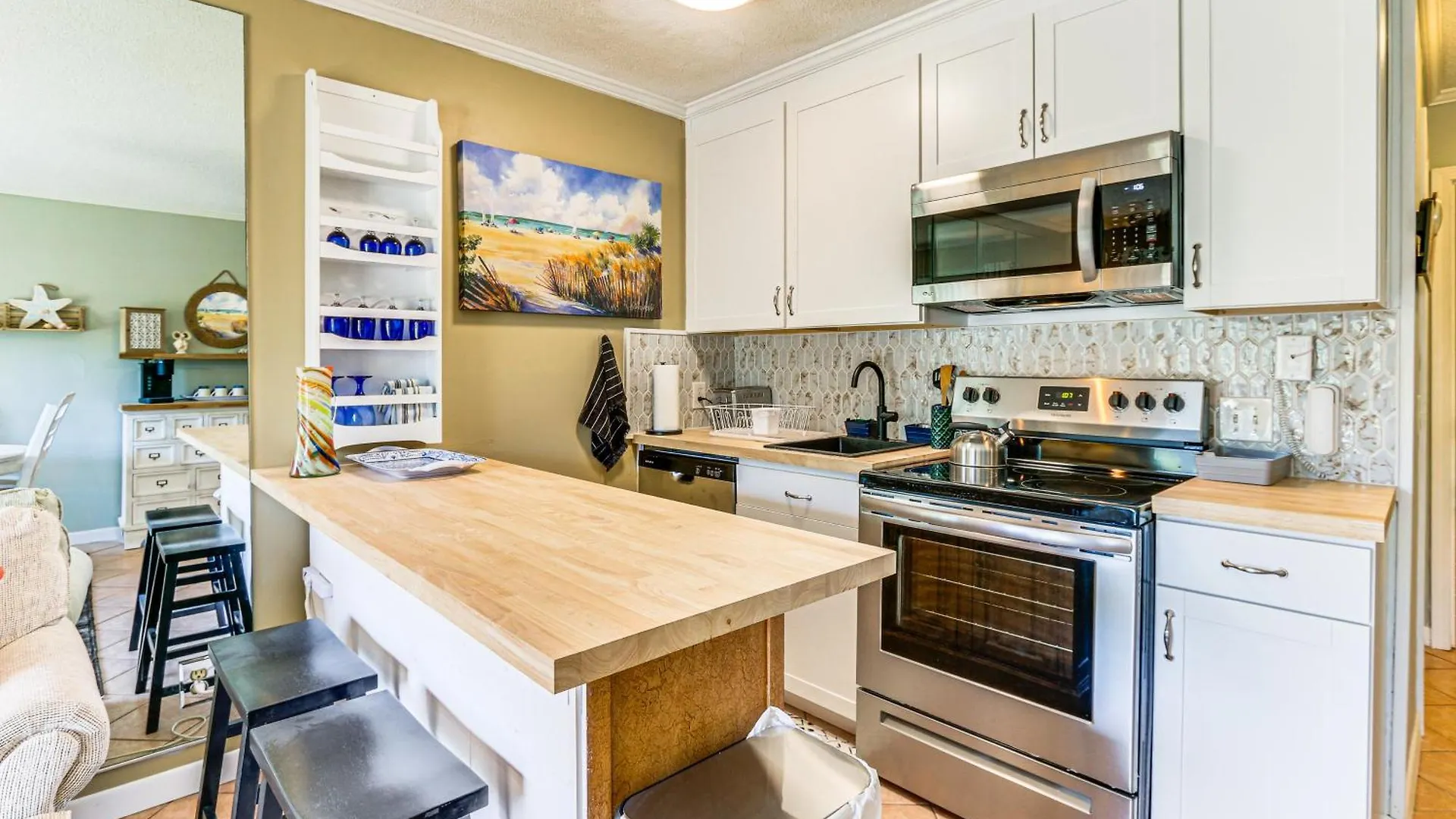 Walk To Perks At Hilton Head Condo!