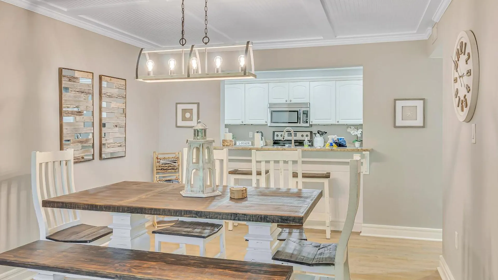 Holiday home Big W Luxe Steps From Forest