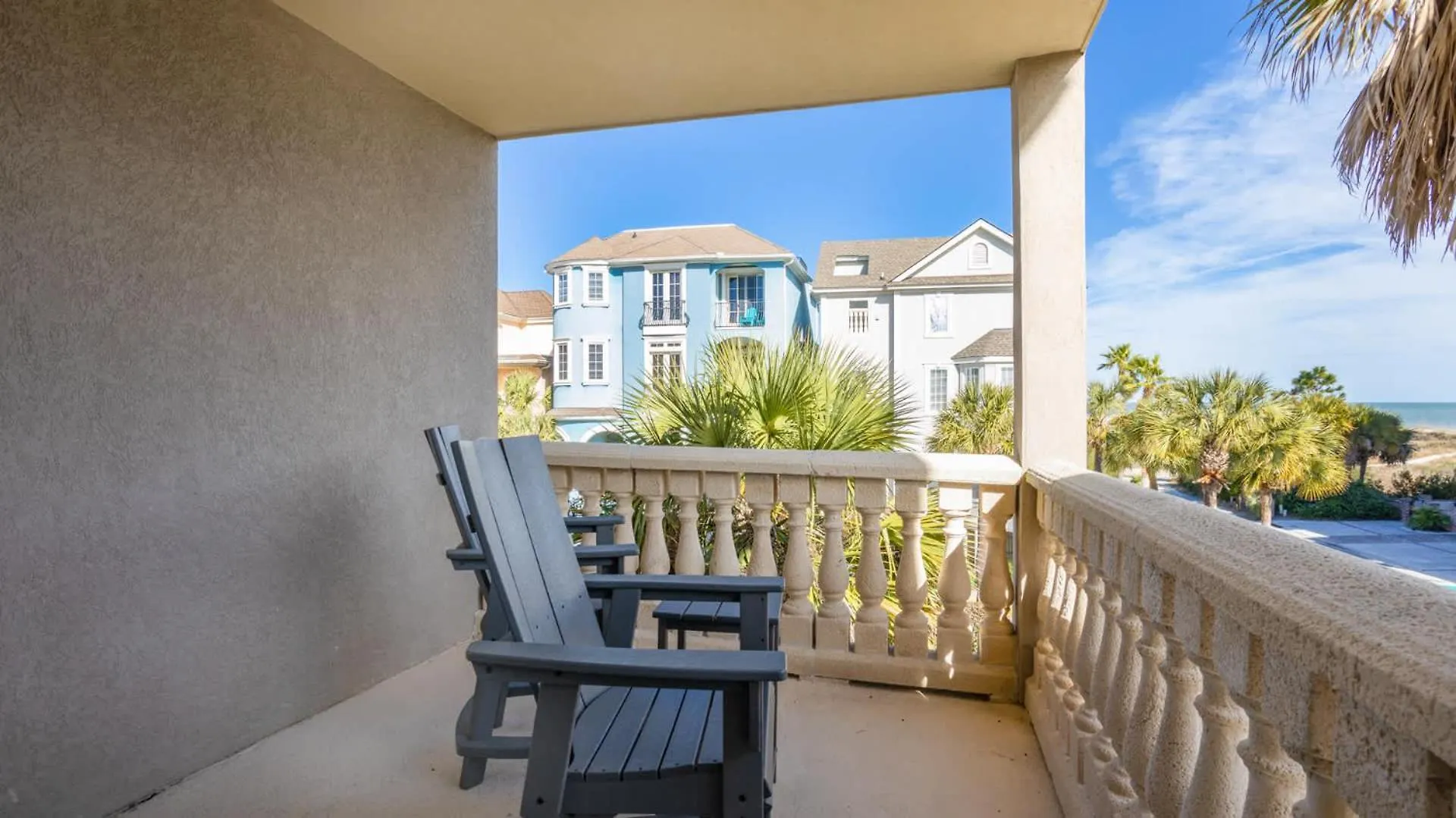 Luxury 7br W Ocean Views & Private Pool Holiday home *