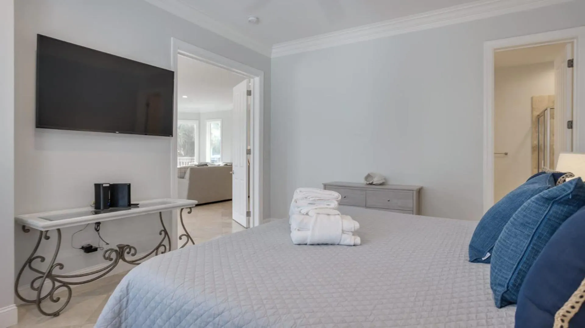 Holiday home Luxury 7br W Ocean Views & Private Pool *