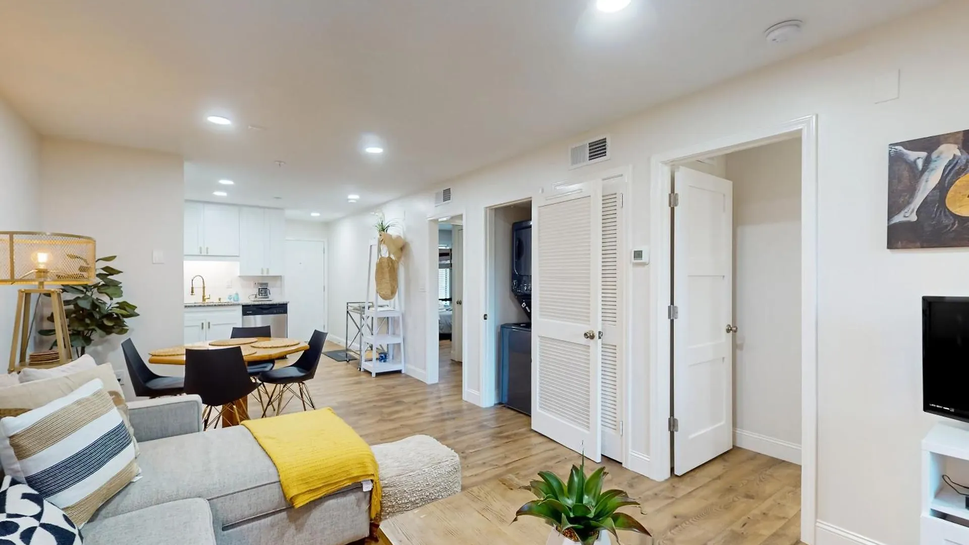 Apartment On Port Royal Sound 3136