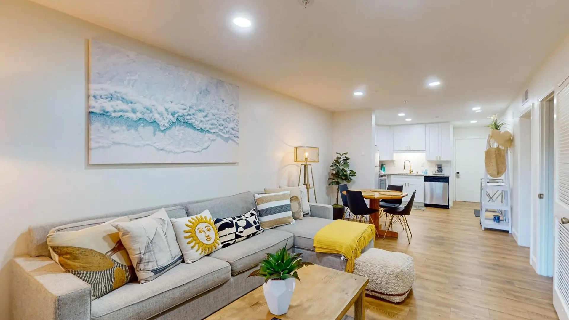 On Port Royal Sound 3136 Apartment