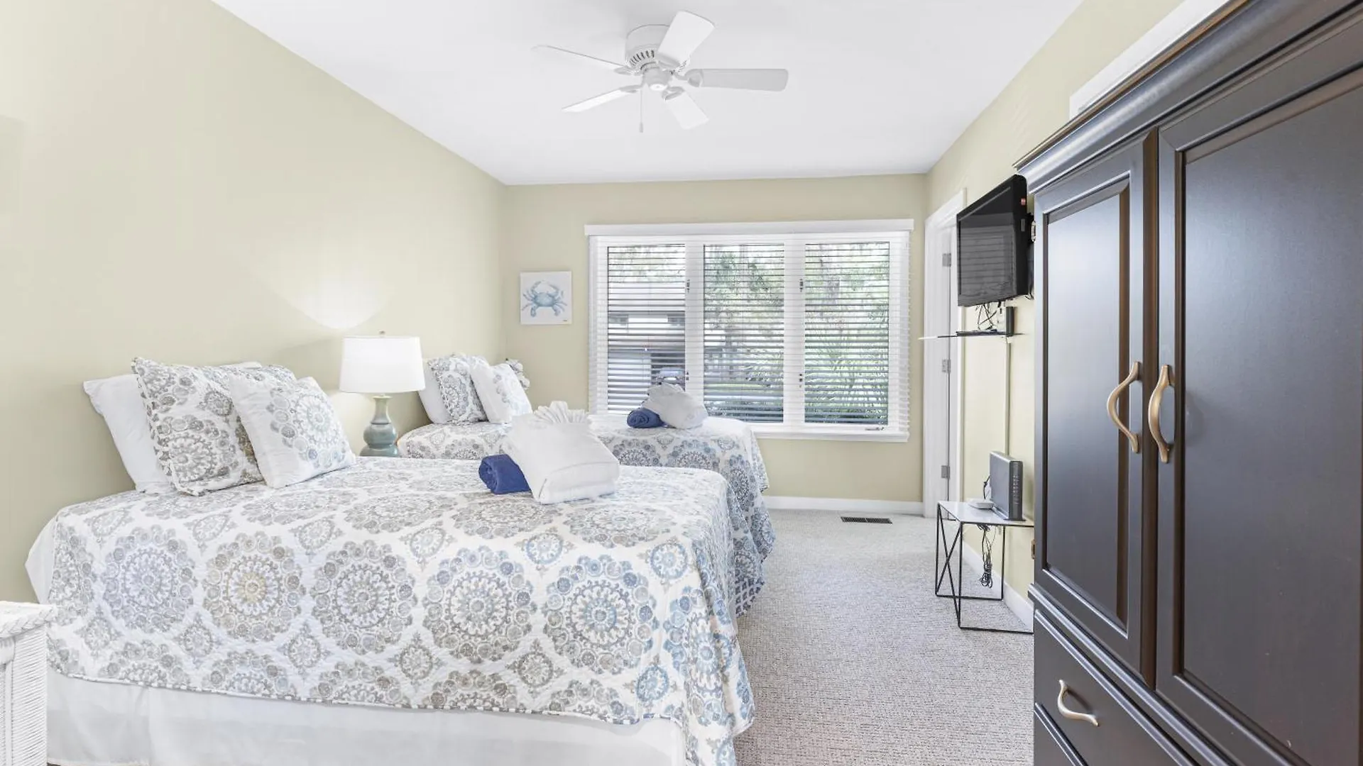 Private Pool & - Golf Course Views - Walk To Harbour Town - 24 Stoney Creek Road