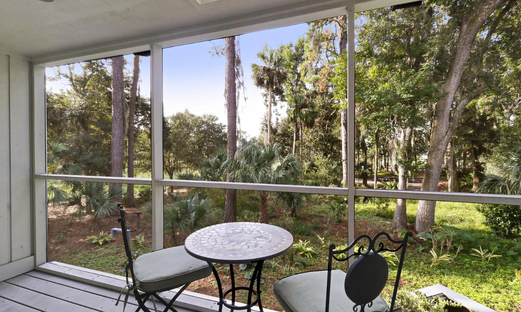 Modern - Golf Course Views - 5 Min Bike To