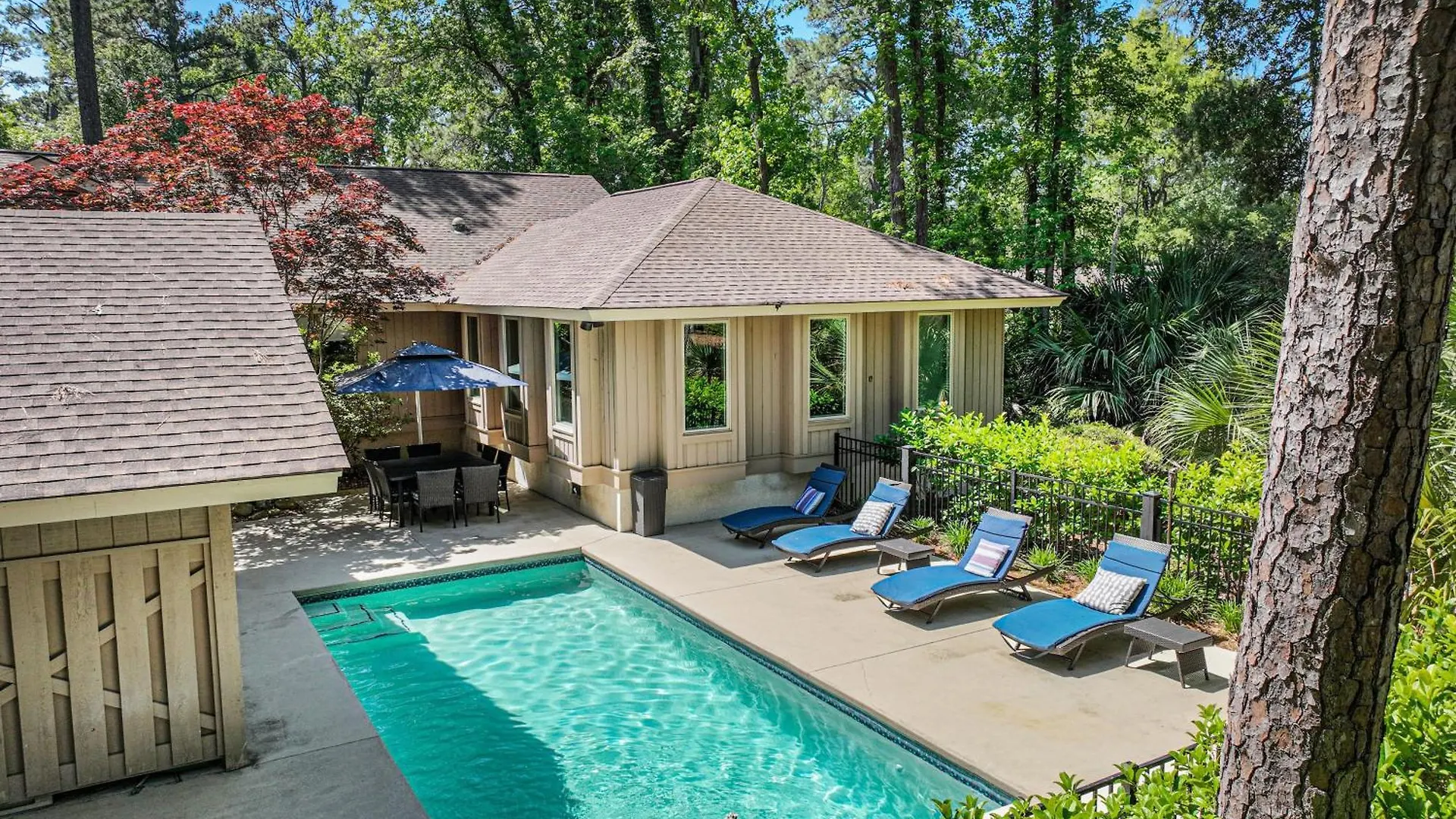 Holiday home Pet Friendly - Upscale Renovations & Decor - Private Pool - 2 St Andrews Place