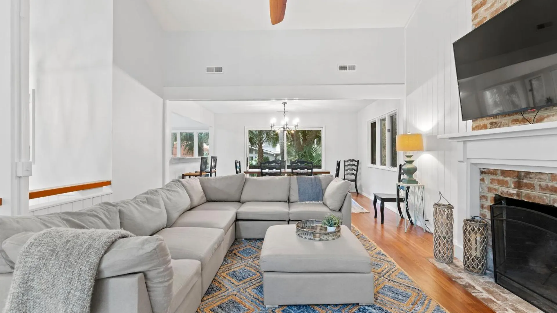 2nd Row House - Private Pool - 4 King Bedrooms - 19 Oyster Catcher Rd