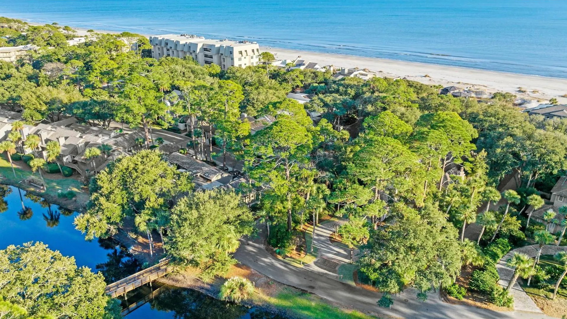 New Listing - 3rd Row - Pool - - Golf Course - Lagoon - 8 Lagoon Rd Holiday home *
