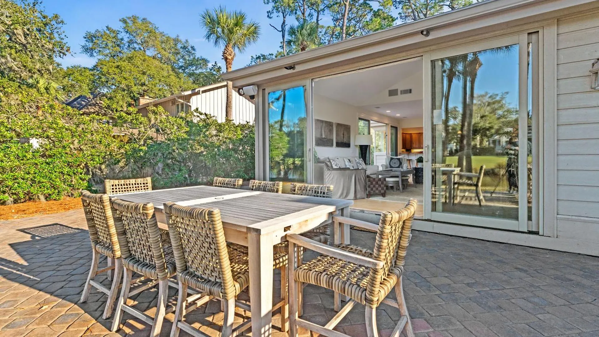 Holiday home New Listing - 3rd Row - Pool - - Golf Course - Lagoon - 8 Lagoon Rd