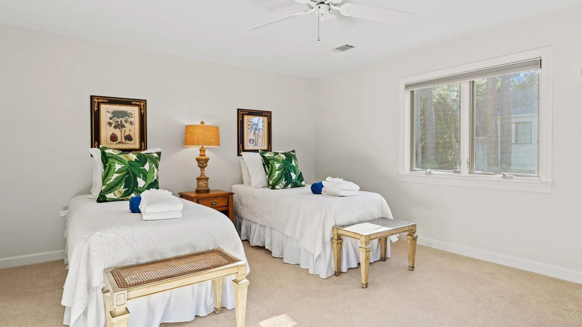 New Listing - 3rd Row - Pool - - Golf Course - Lagoon - 8 Lagoon Rd Holiday home Hilton Head Island