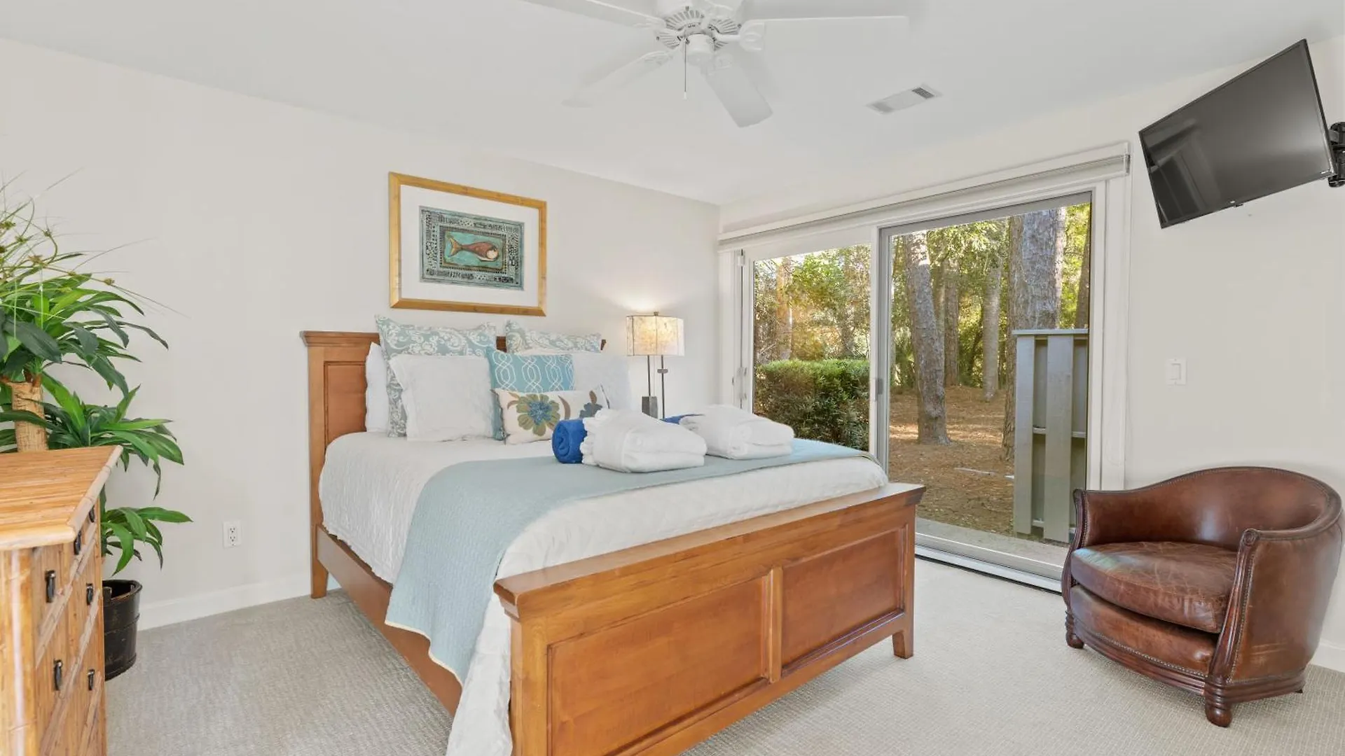 New Listing - 3rd Row - Pool - - Golf Course - Lagoon - 8 Lagoon Rd * Hilton Head Island