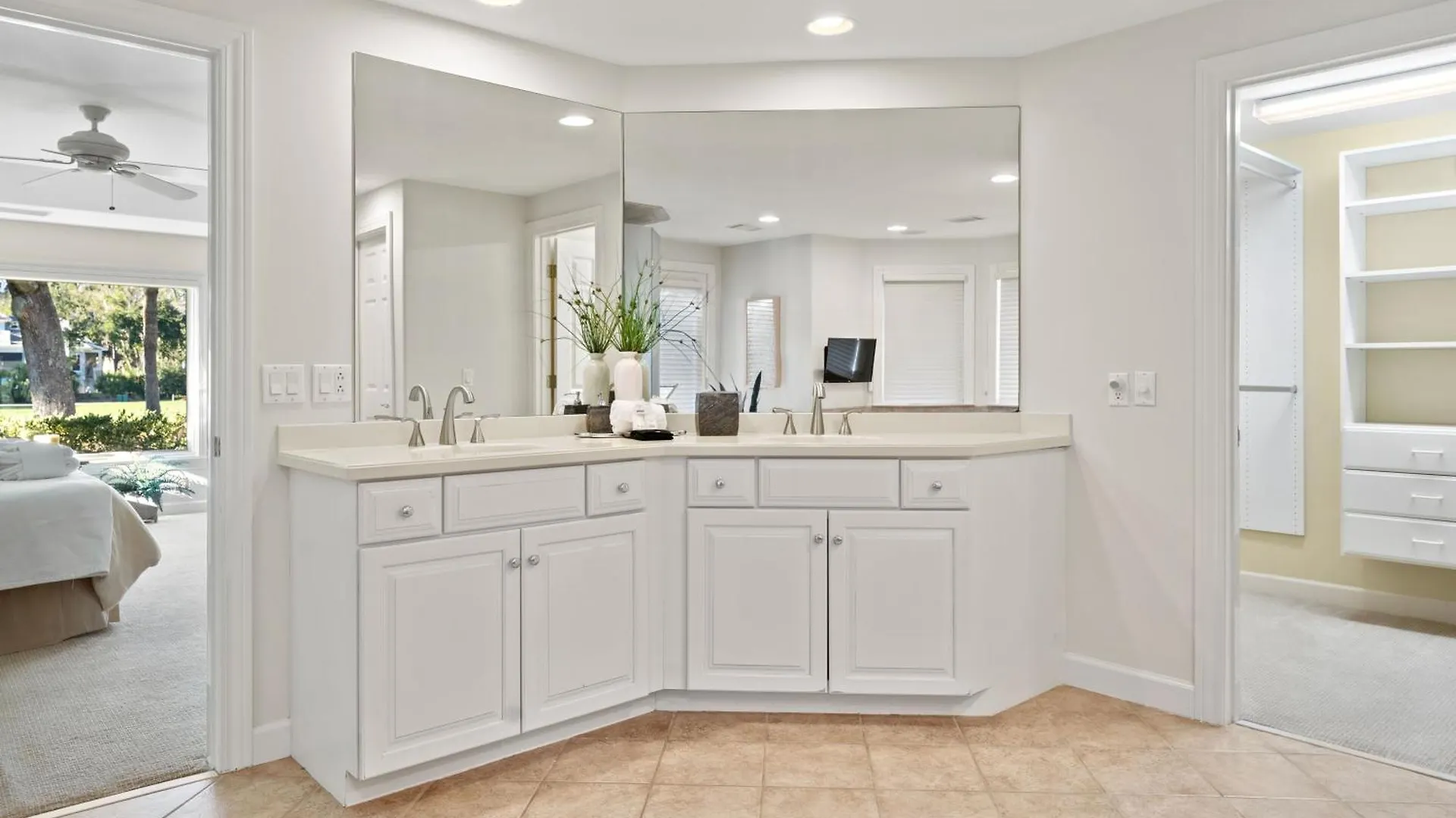 Holiday home New Listing - 3rd Row - Pool - - Golf Course - Lagoon - 8 Lagoon Rd Hilton Head Island