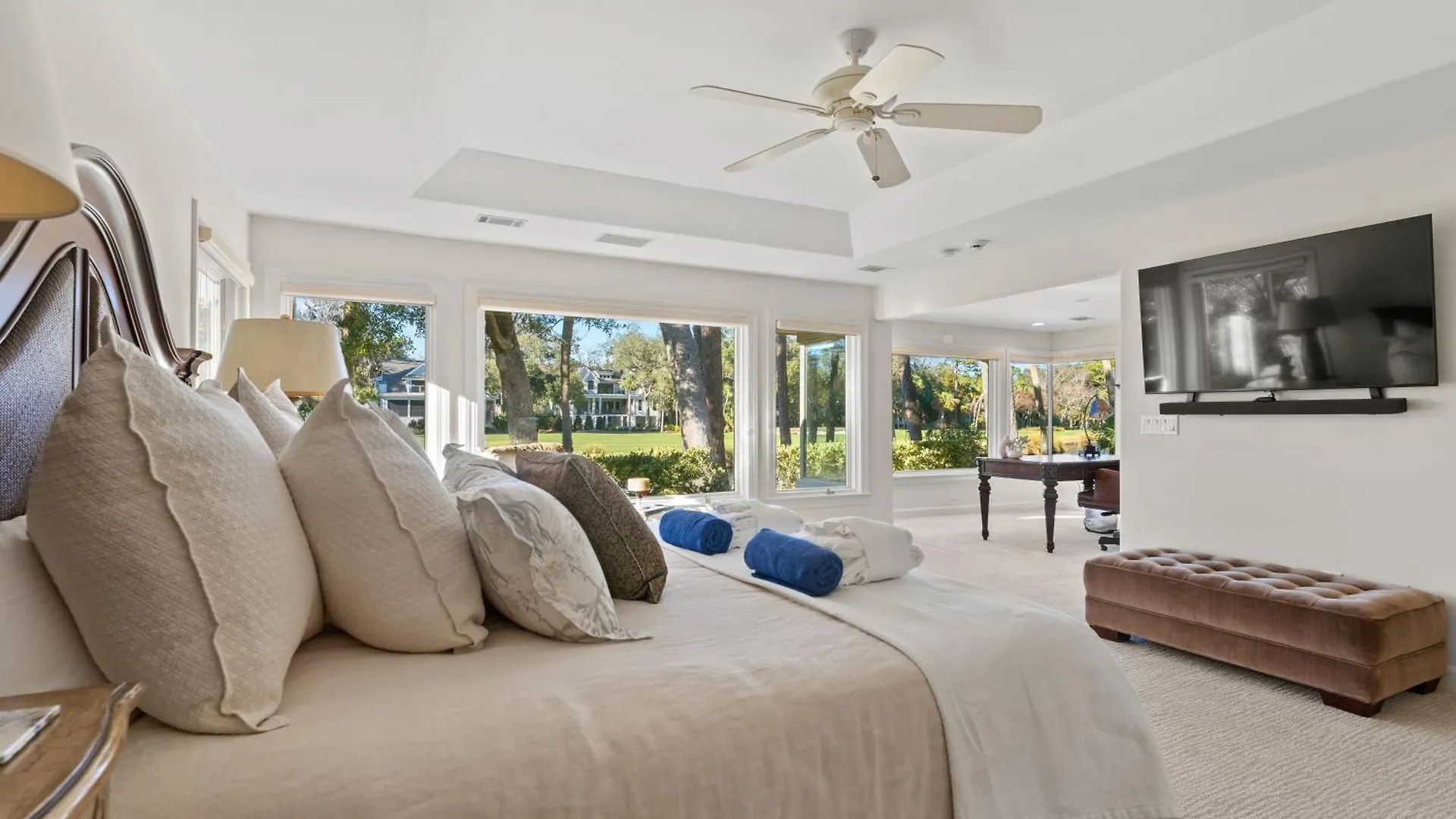 New Listing - 3rd Row - Pool - - Golf Course - Lagoon - 8 Lagoon Rd Holiday home Hilton Head Island