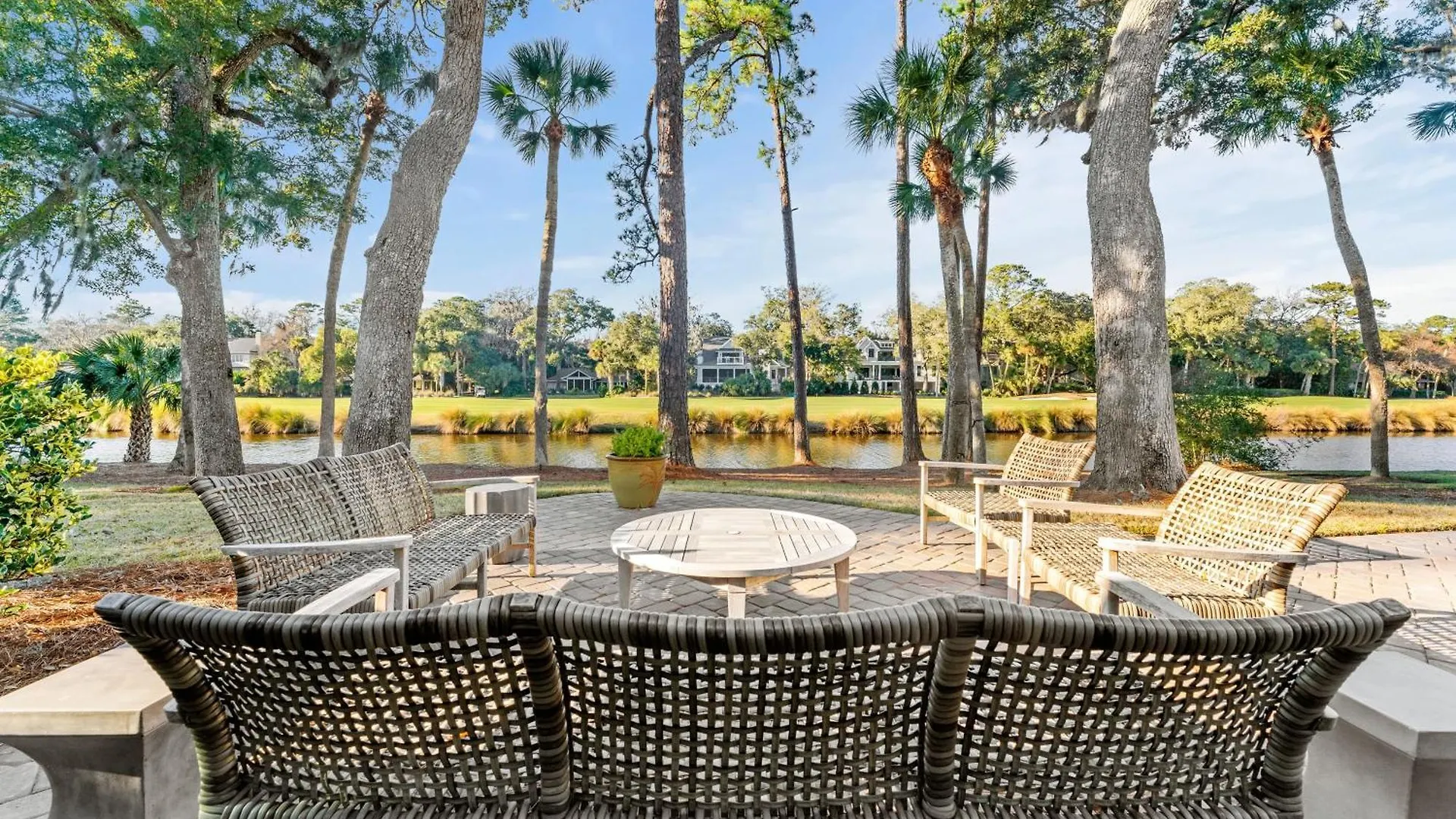 Holiday home New Listing - 3rd Row - Pool - - Golf Course - Lagoon - 8 Lagoon Rd *