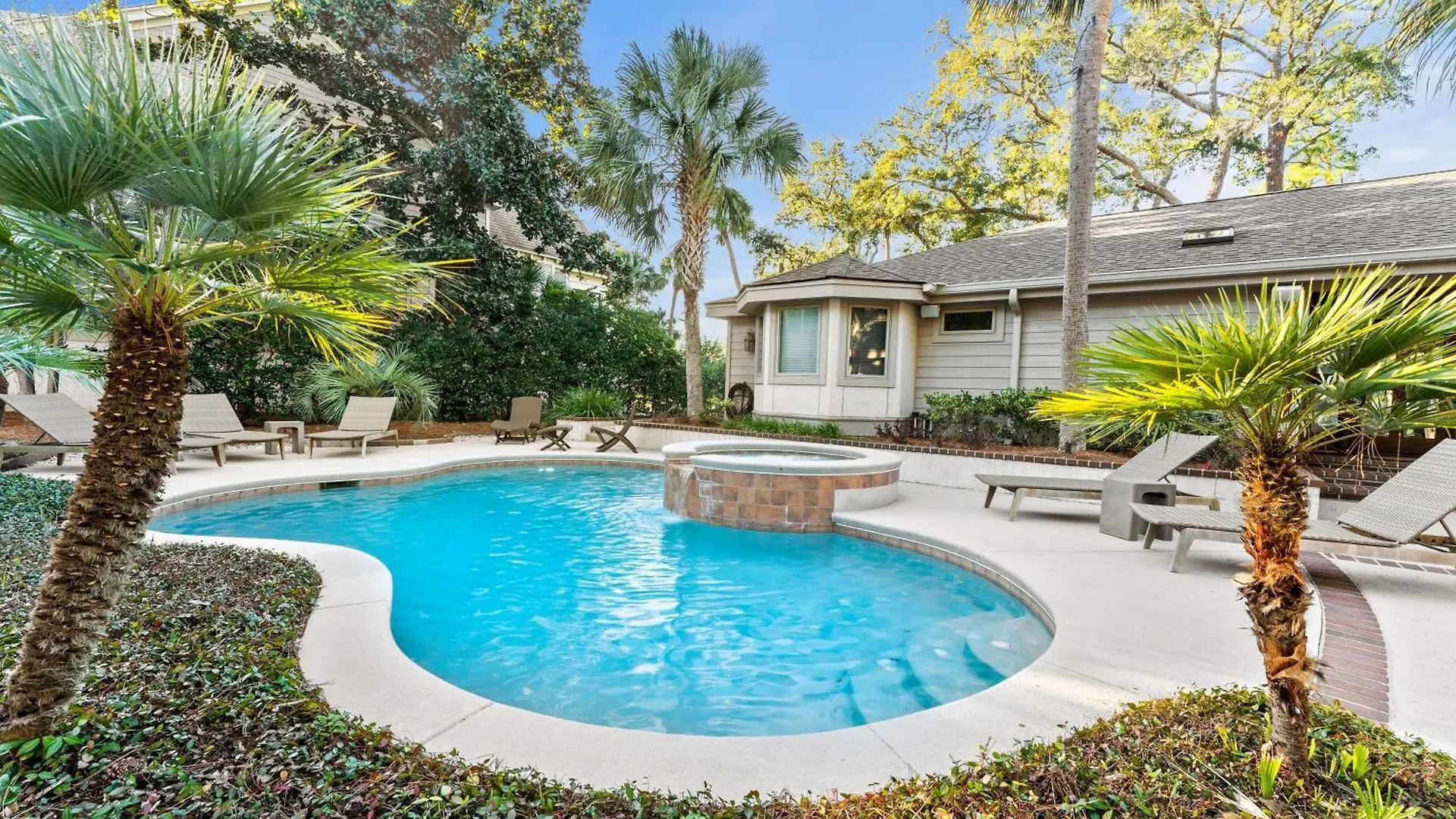 New Listing - 3rd Row - Pool - - Golf Course - Lagoon - 8 Lagoon Rd Holiday home Hilton Head Island