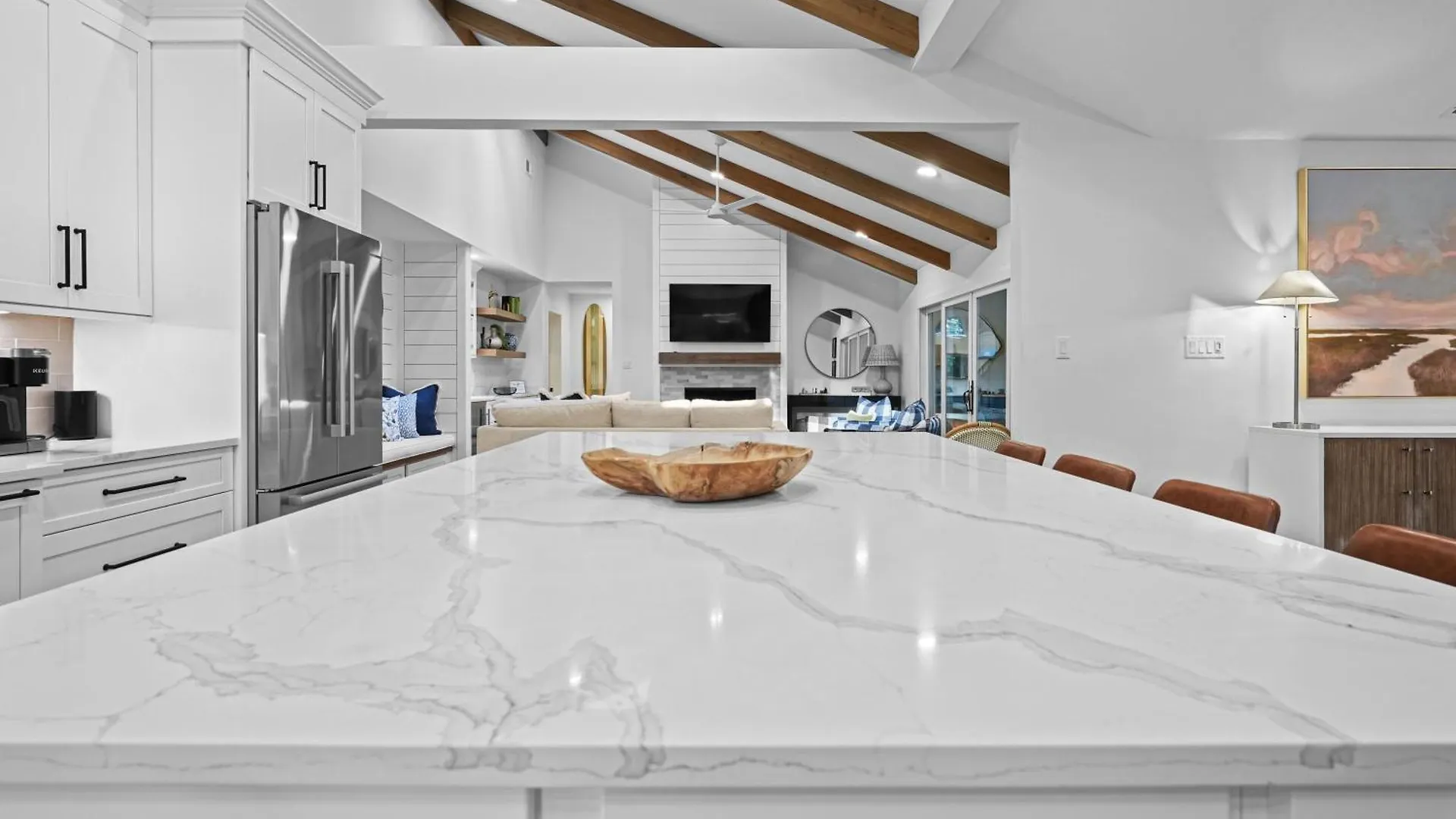New Listing - Upscale Coastal Ranch - Private Pool & - 13 Planters Wood Ct