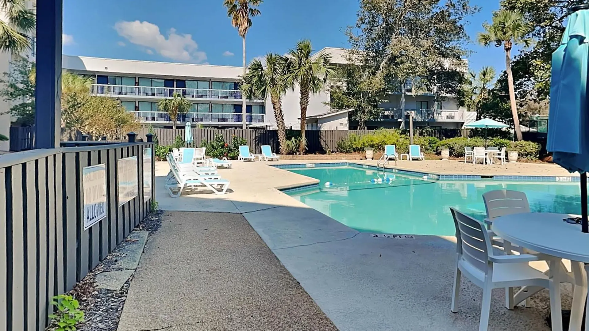 Apartment Ocean Walk 106b