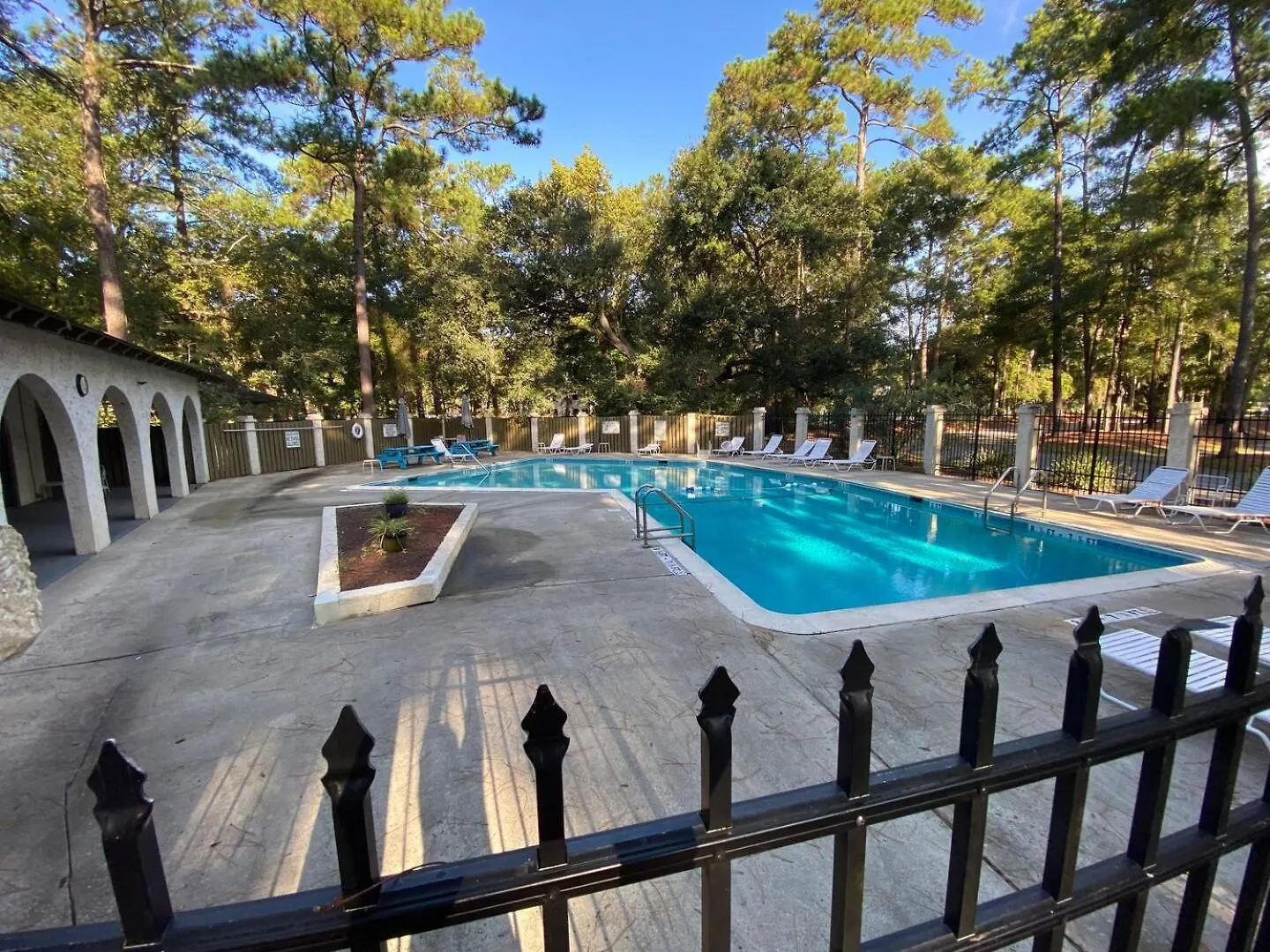 Holiday home #51 Superior Ideal Location Pool 3bdr/2 Park *