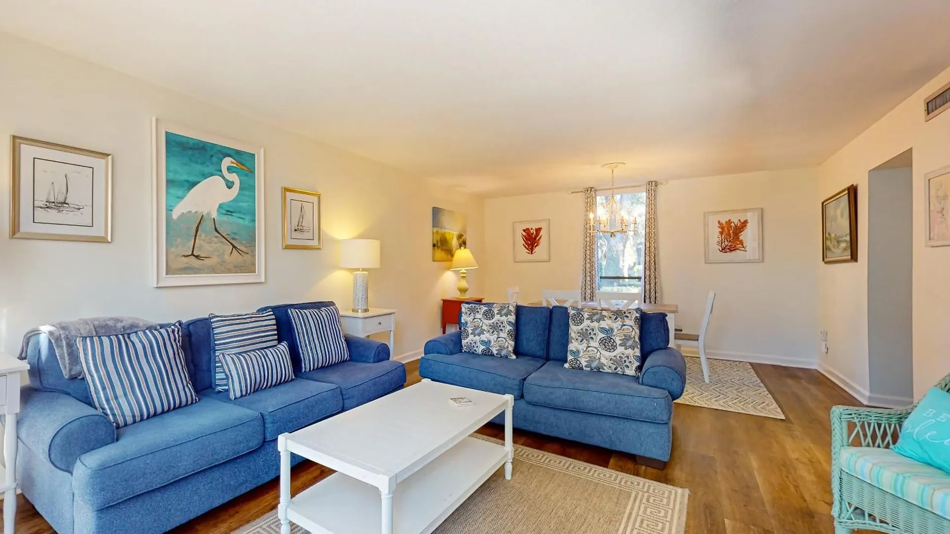 Apartment Seascape 3215