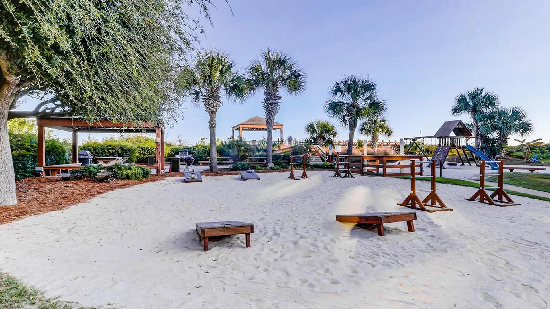 Island Club 3