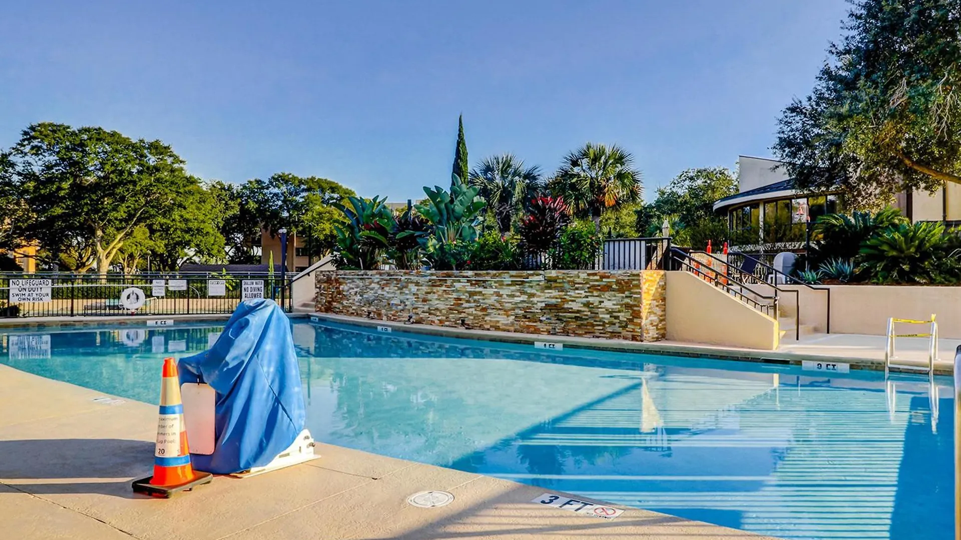 Villa Island Club 3
