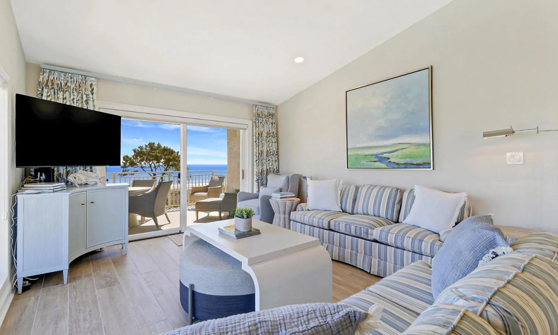 512 Shorewood Place *