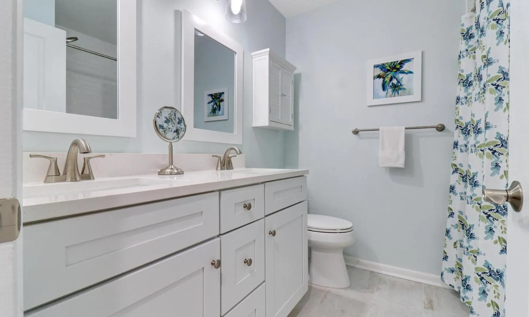 533 Shorewood Place Villa *