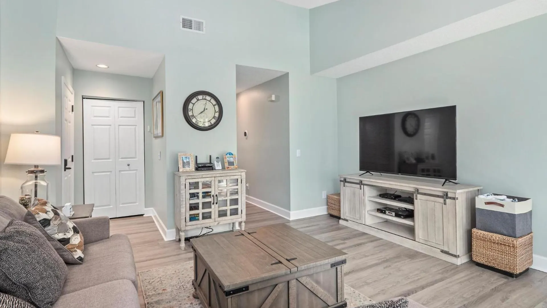 2380 Lighthouse Tennis Villa *