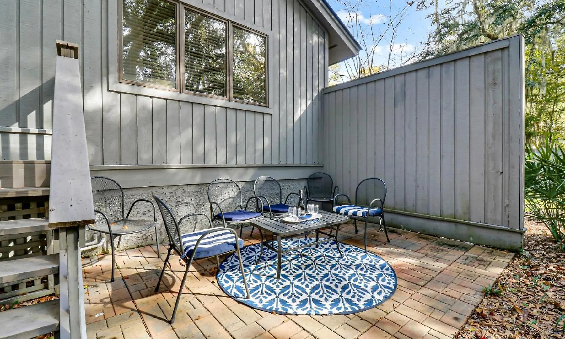 Villa 7 Hollyberry Lane *